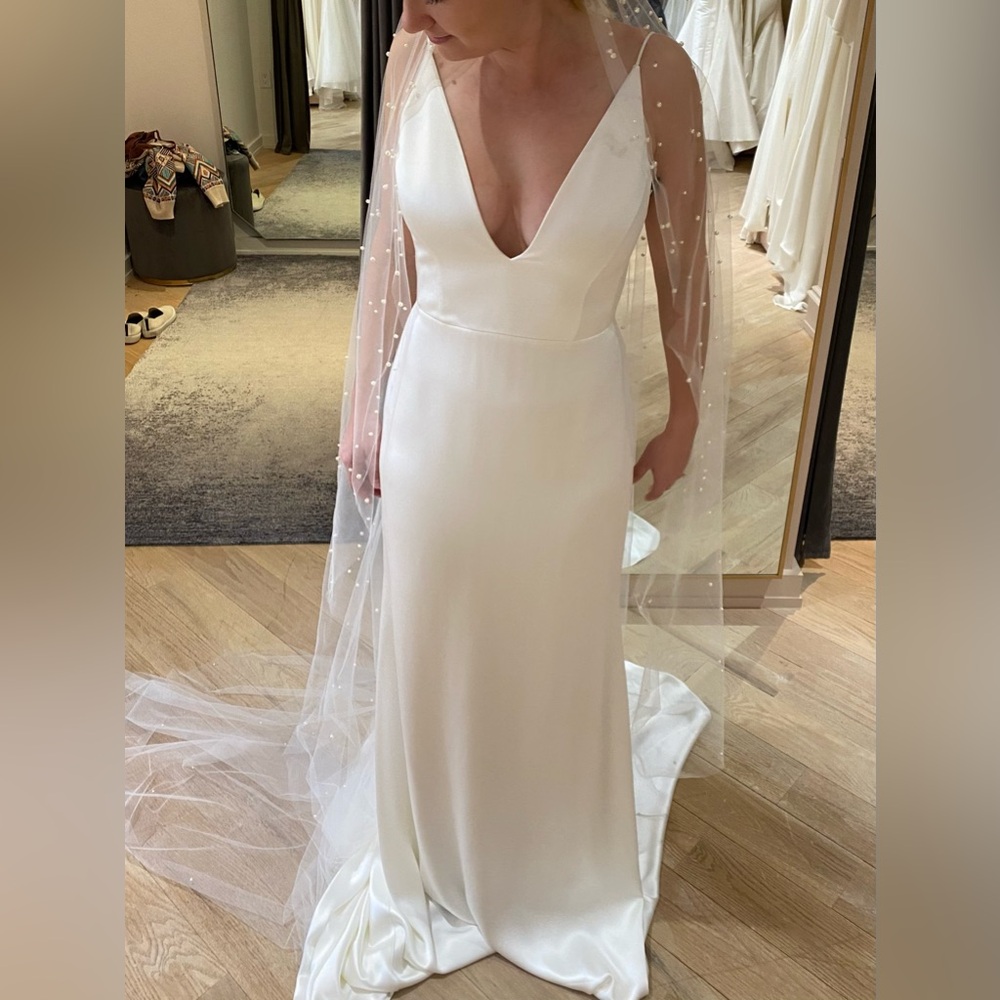 Alexandra Grecco Prisma Gown - Picture 4 of 8
